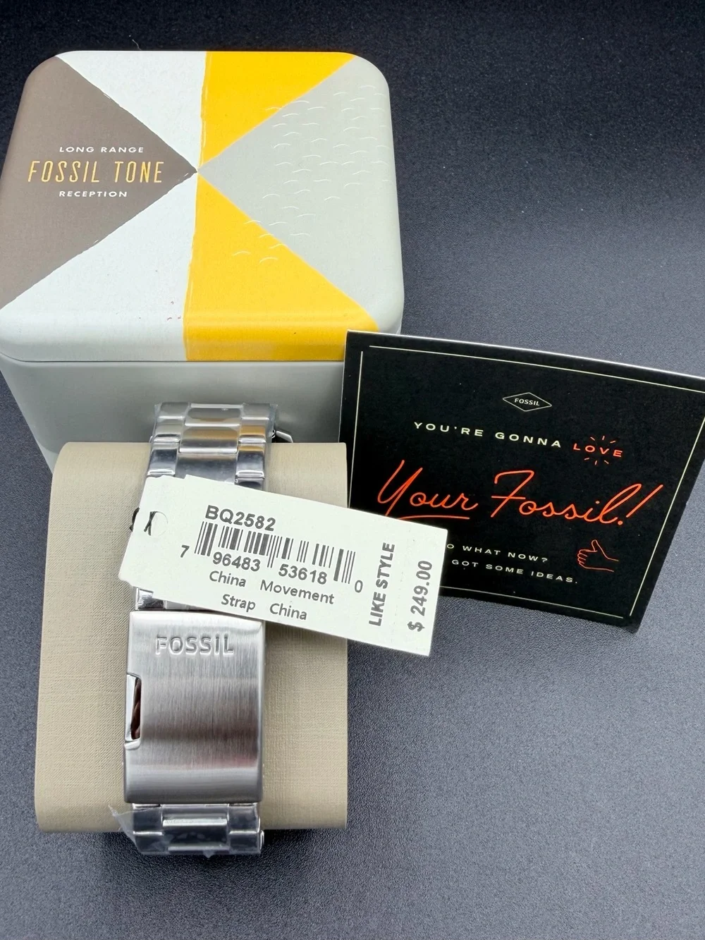 Fossil brand new